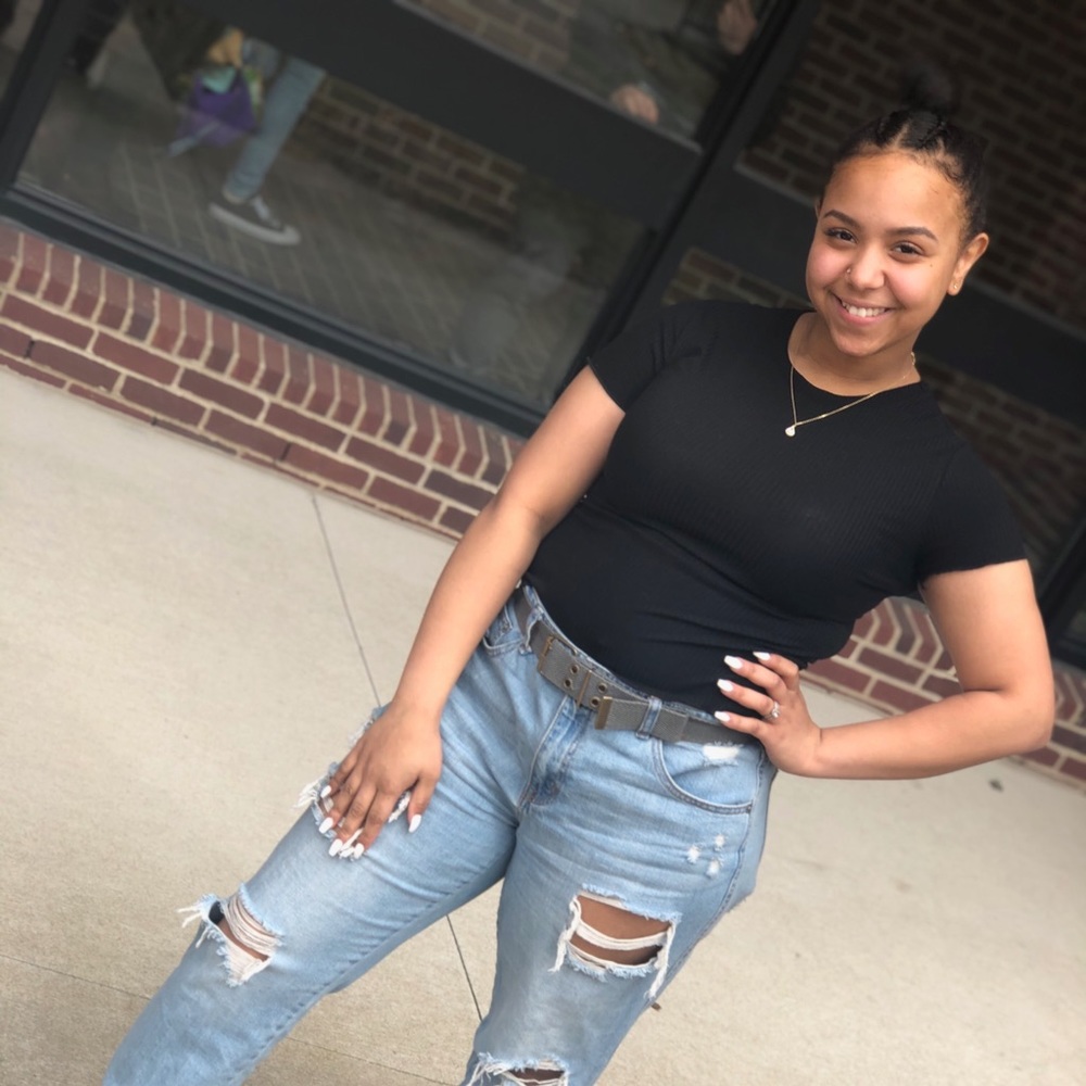 Meet your Posher, Tnaveha